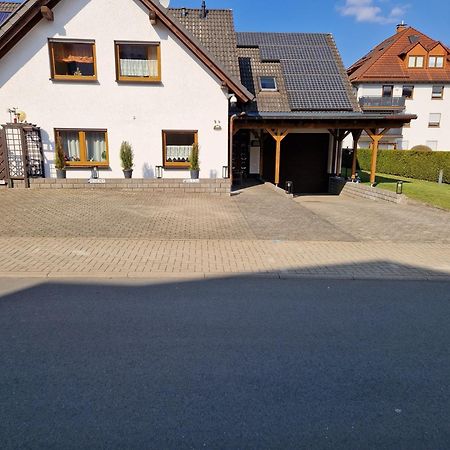 Casa Ulla Am Hallenbad Haiger Eksteriør billede