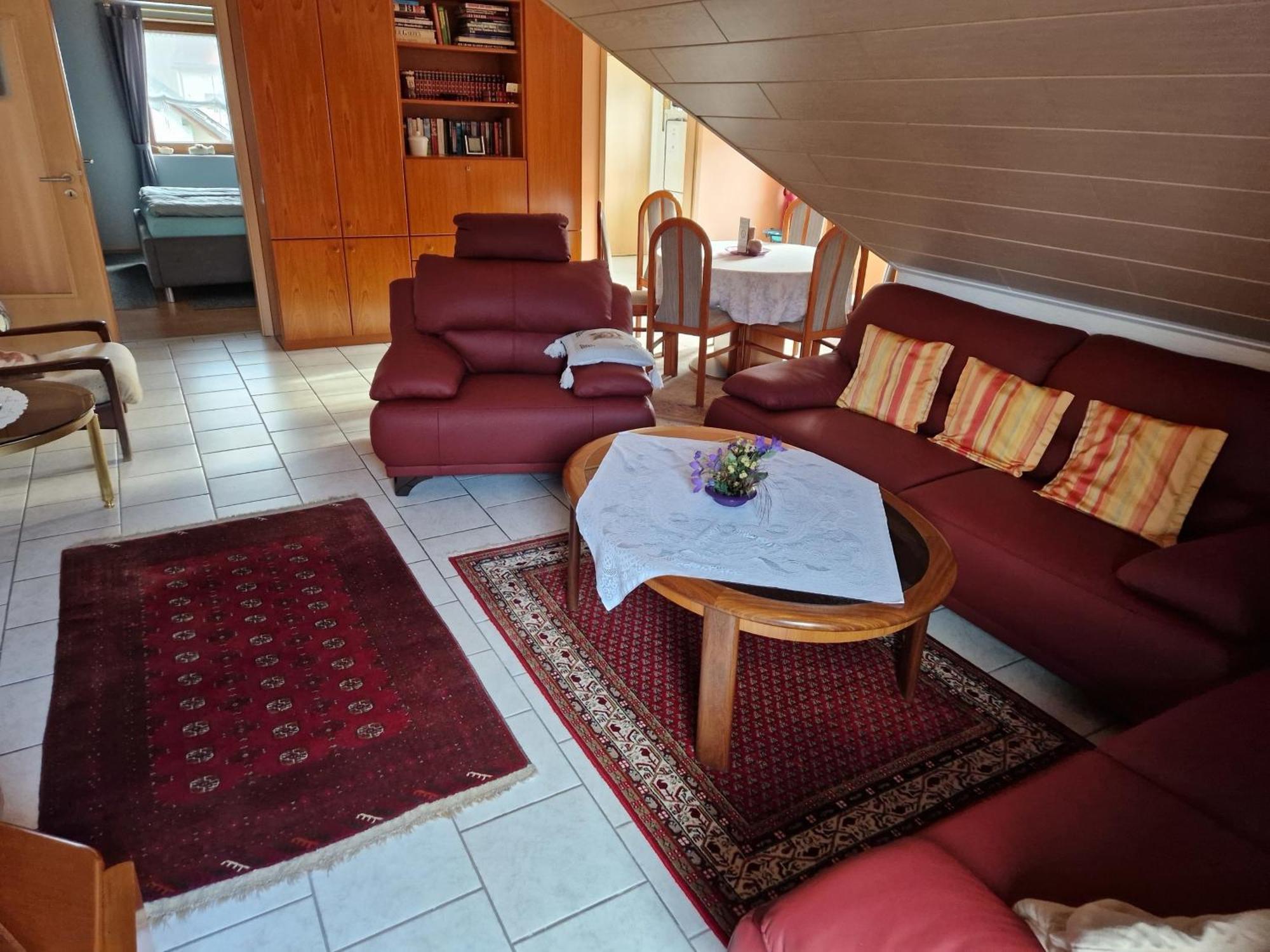 Casa Ulla Am Hallenbad Haiger Eksteriør billede